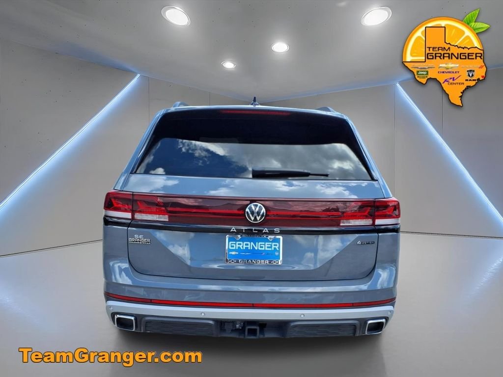 Used 2024 Gray Volkswagen 2.0T Peak Edition SE w/Technology image 6