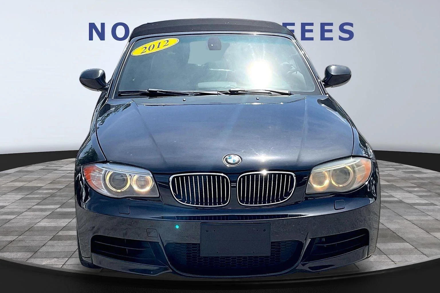 Used 2012  BMW 135i image 2