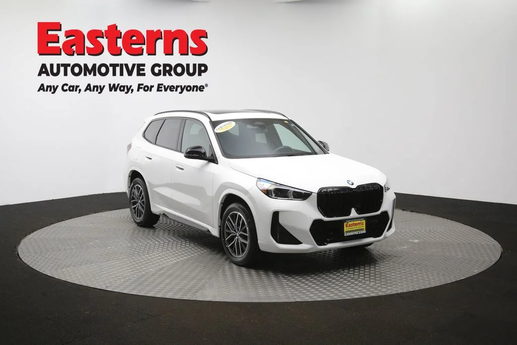 Used 2023 White BMW xDrive28i image 50