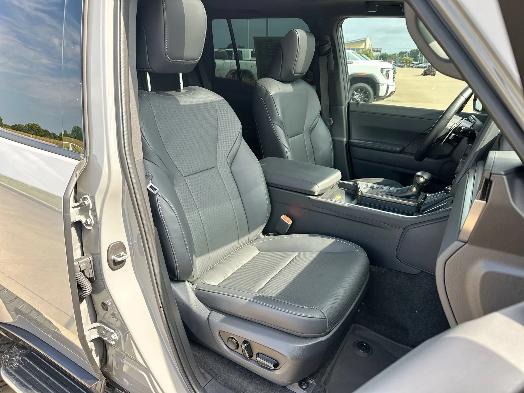 Used 2024 Incognito Lexus GX 550 Premium+ image 26