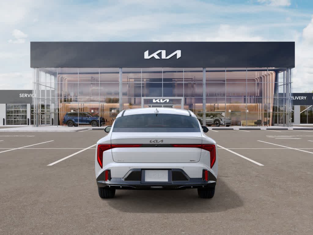 2025 Kia K4 GT-Line Turbo - Photo 5