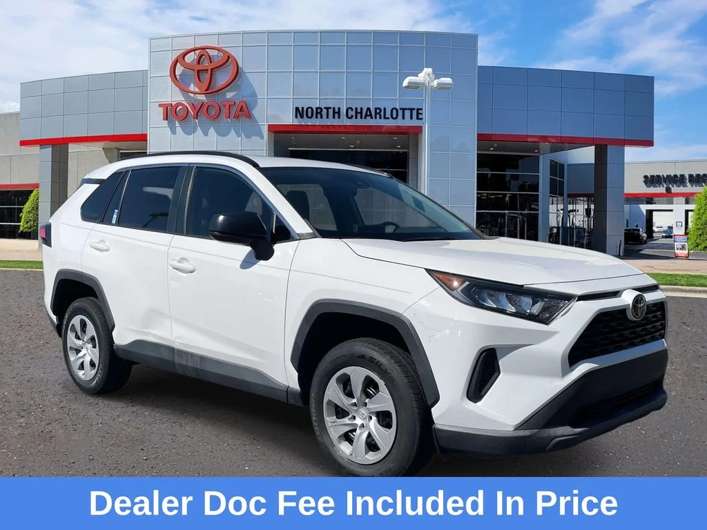 2021 Toyota RAV4 LE FWD's photo