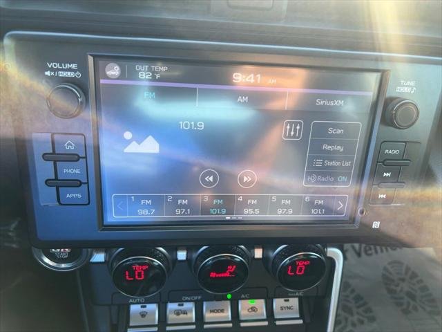 Certified Used 2022 STEEL Toyota  image 4