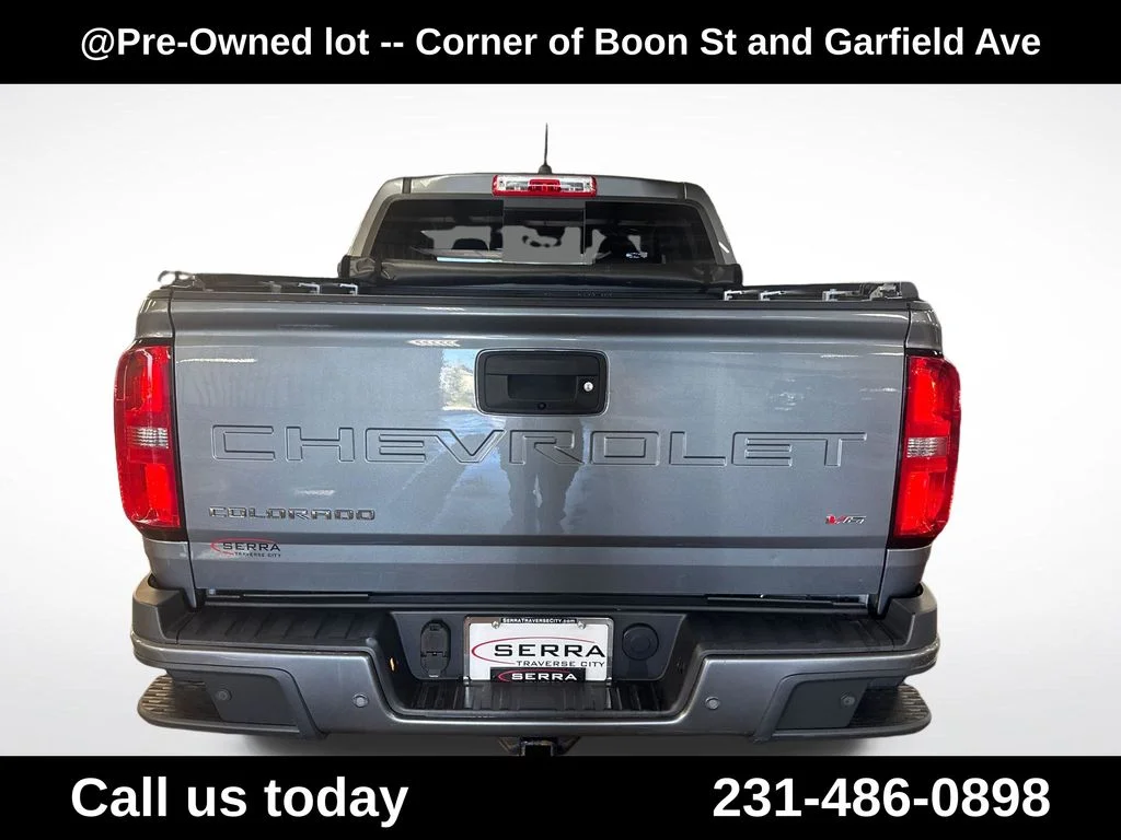 Used 2021 Gray Chevrolet LT image 4
