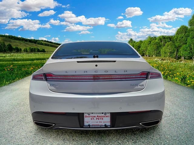 Certified Used 2019 White Lincoln Reserve image 5