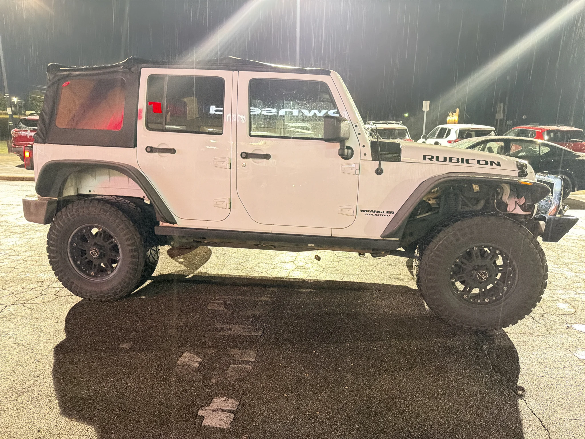 Used 2011 Bright White Clearcoat Jeep Rubicon image 3