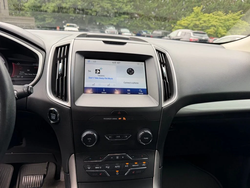 Used 2020 White Ford SEL image 14