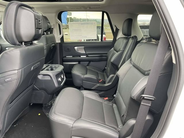 New 2026 Star White Metallic Tri-Coat Ford Platinum image 6