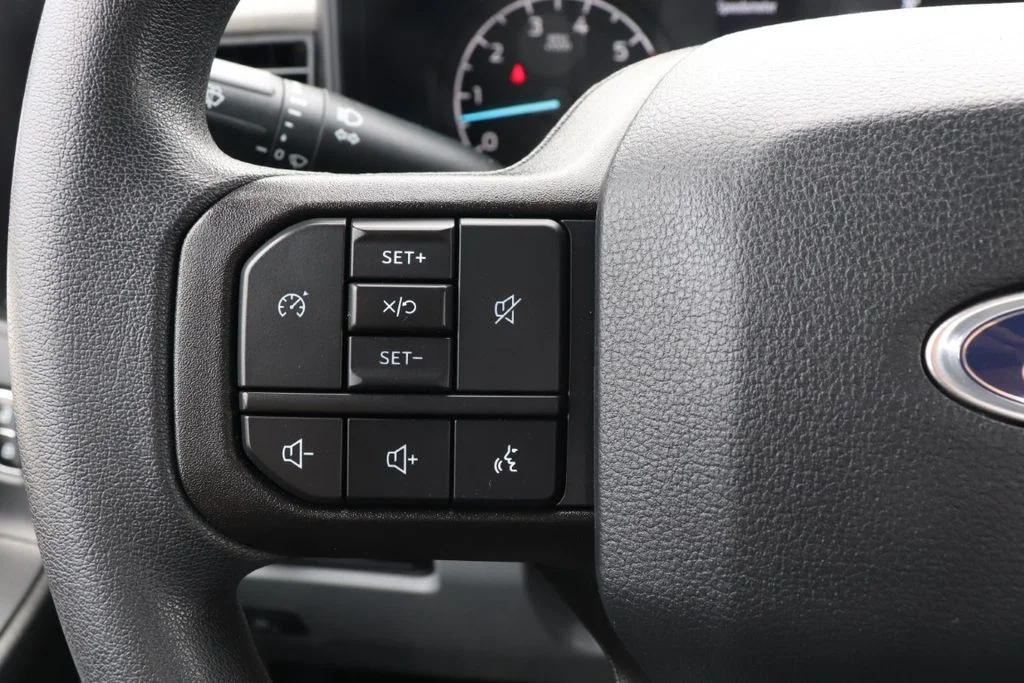 Used 2023 Oxford White Ford XL image 23