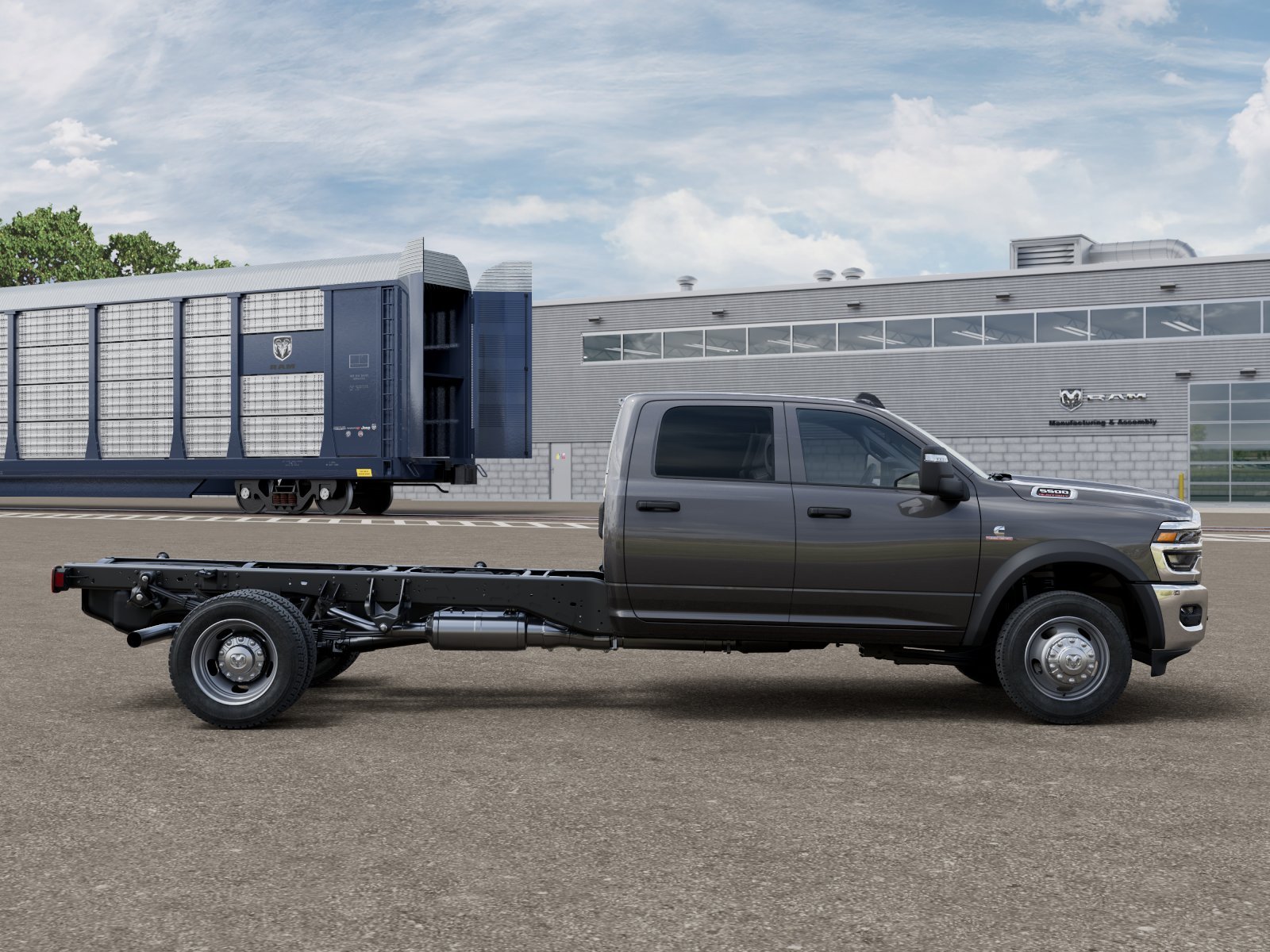 New 2026 Granite Crystal Metallic Clear-Coat Exterior Paint RAM Tradesman image 12