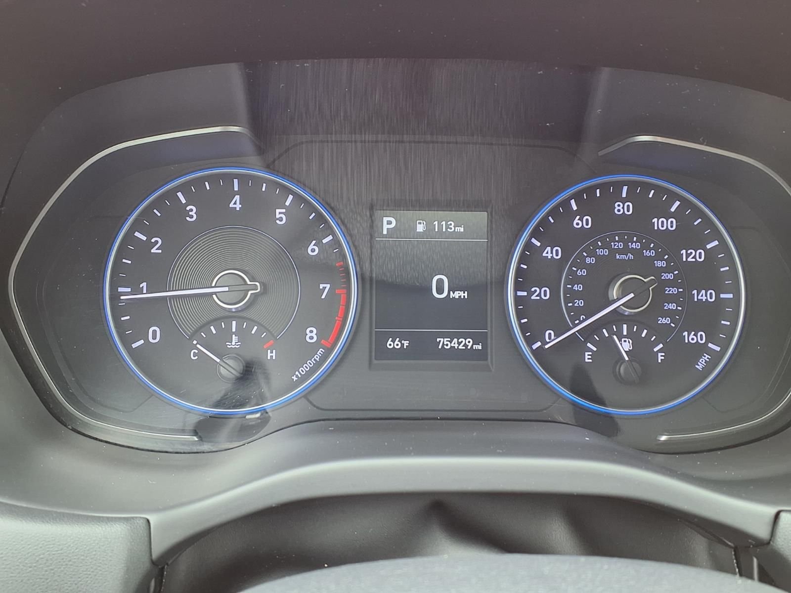 Used 2022 Abyss Black Hyundai SEL image 12