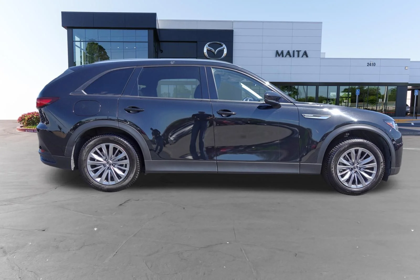 Used 2024 Jet Black Mica Mazda Preferred image 2