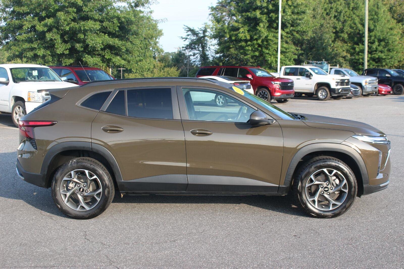 Used 2024 Harvest Bronze Metallic Chevrolet LT image 8