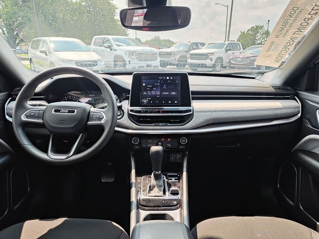 Used 2025 Silver Jeep Sport image 17