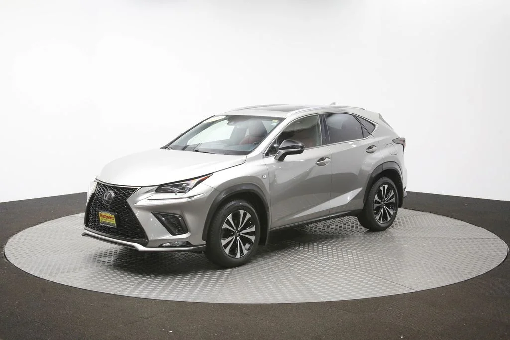 Used 2018  Lexus  image 52