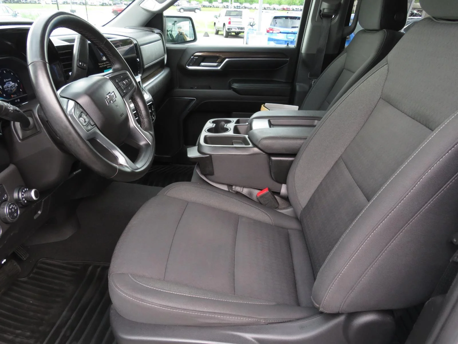 Used 2023 Summit White Chevrolet RST image 19