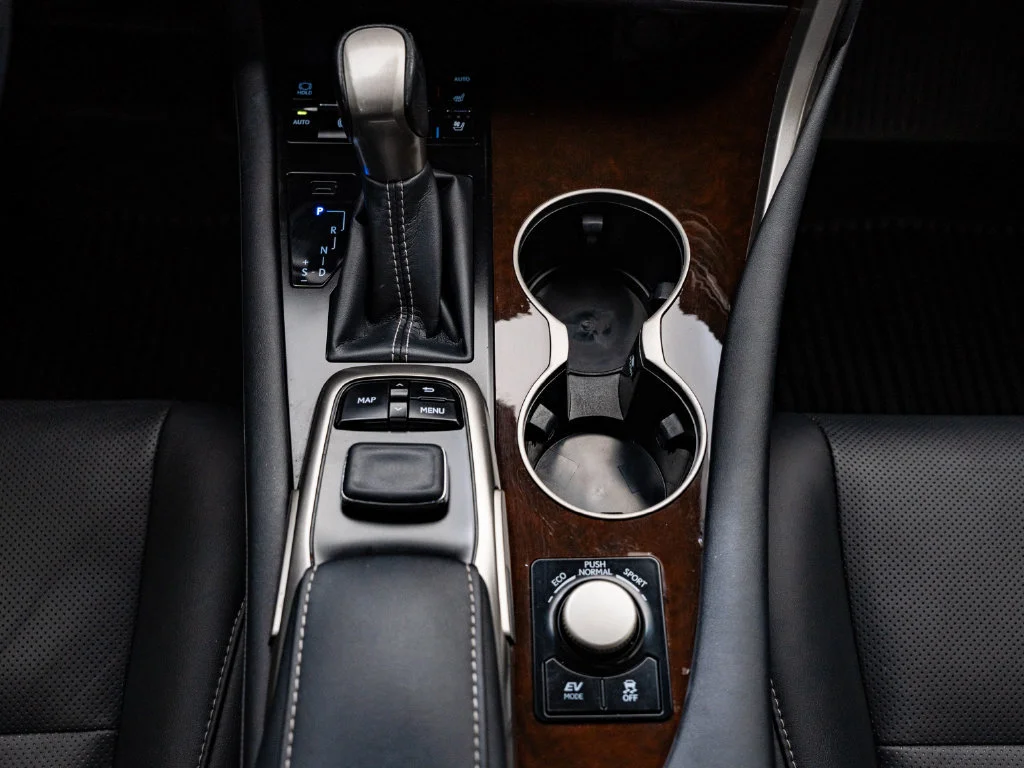 Used 2019 Eminent White Pearl Lexus 450h Premium image 38
