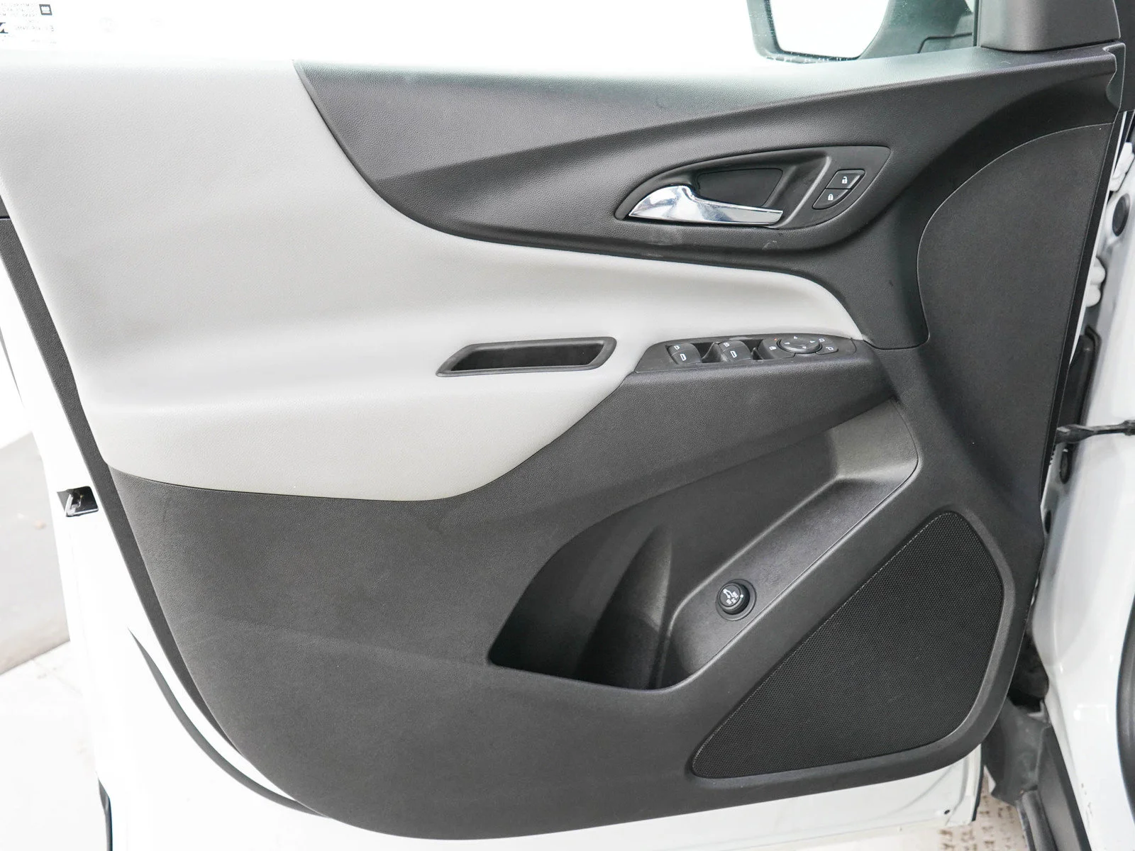 Used 2020 Summit White Chevrolet LT image 20