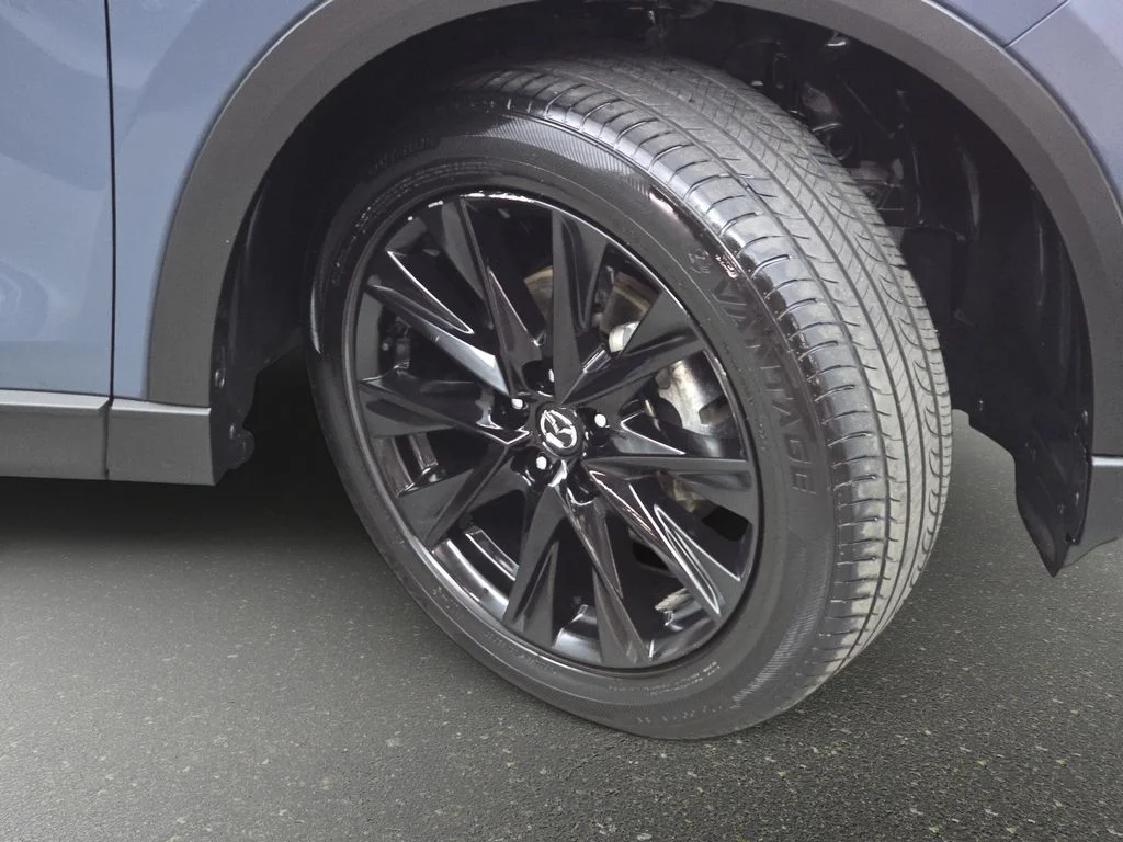 Used 2022 Gray Mazda 2.5 S Carbon Edition image 33