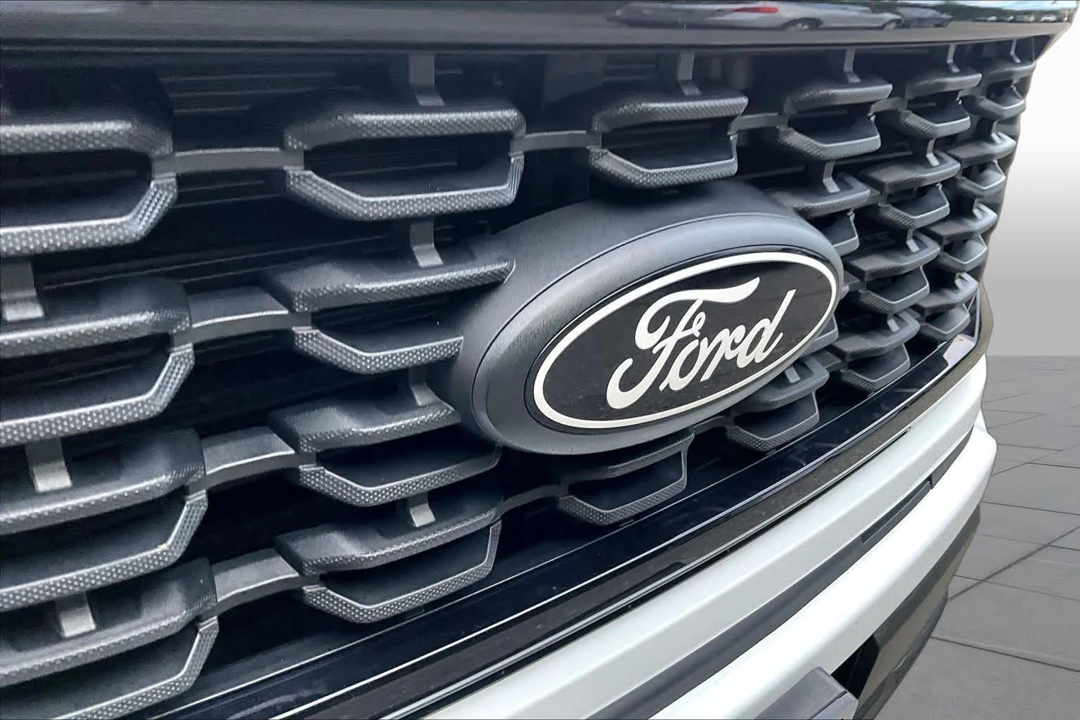 Used 2025 Oxford White Ford STX image 28