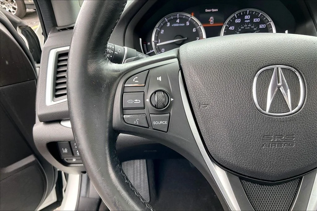 Used 2020 Platinum White Pearl Acura 3.5L Technology Pkg image 17