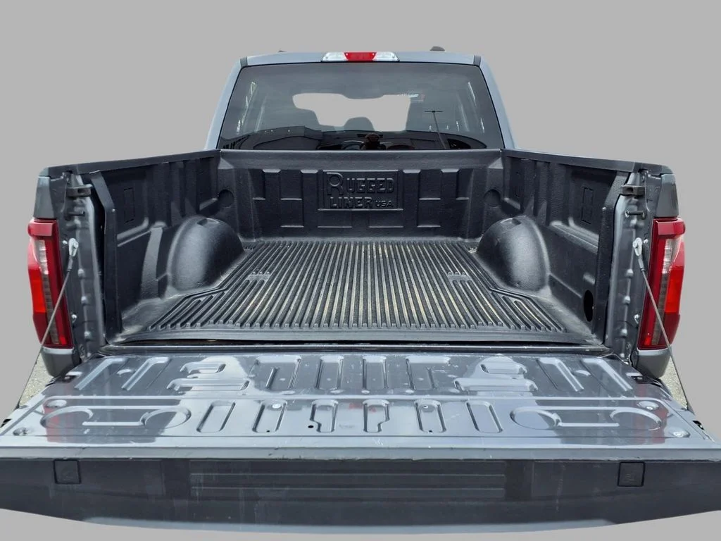 Used 2024 Gray Ford XLT image 27