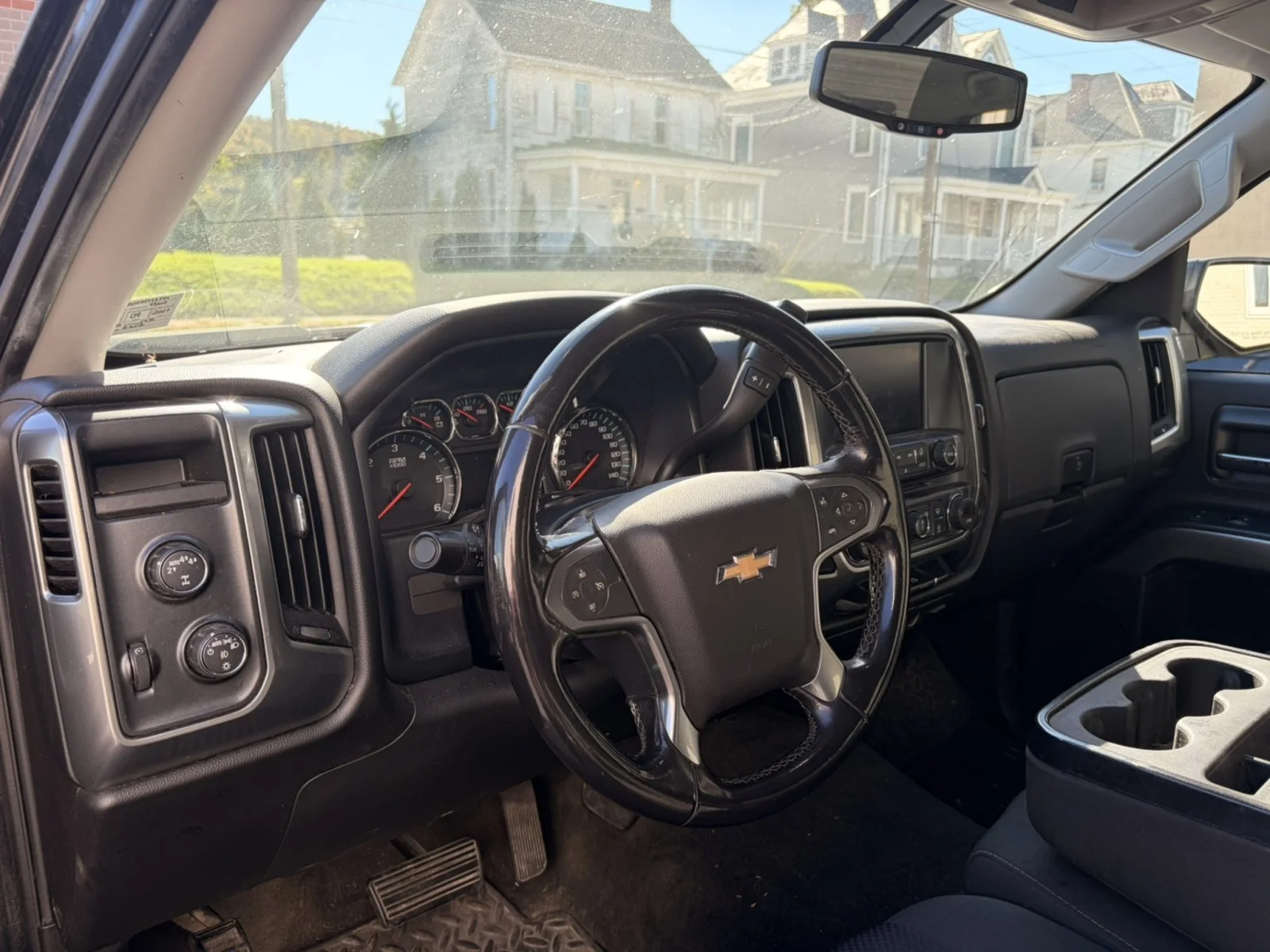 Used 2017 GREEN Chevrolet LT image 4