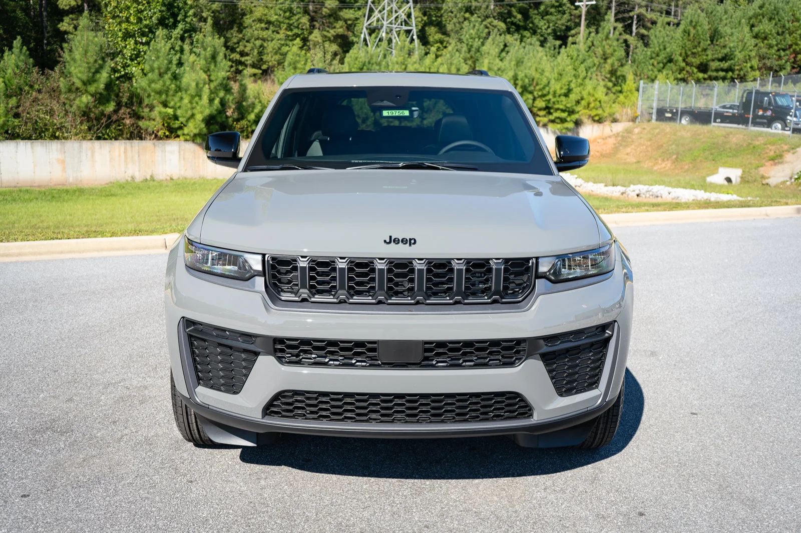 New 2027 Sting-Gray Clearcoat Jeep Altitude image 2