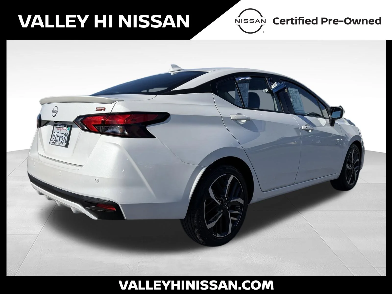 2025 Nissan Versa Sedan SR - Photo 7