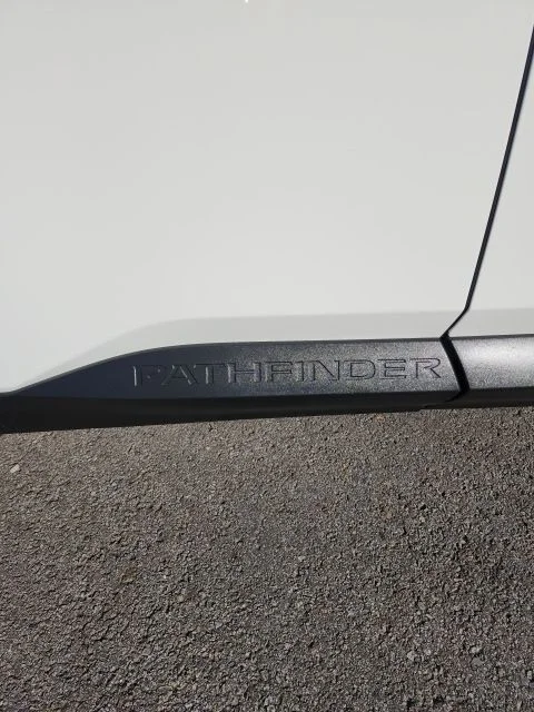 2025 Nissan Pathfinder SV - Photo 16