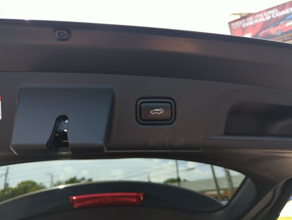 Used 2021 Green Kia EX image 33