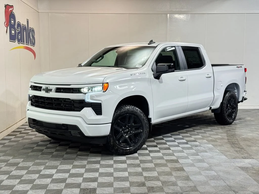 New 2026 Summit White Chevrolet RST image 2