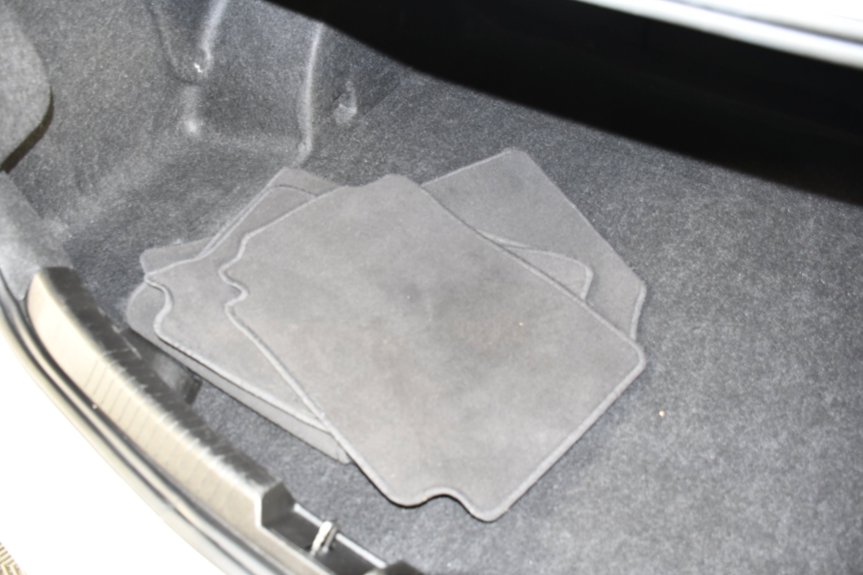 Used 2024 Summit White Chevrolet LT image 51