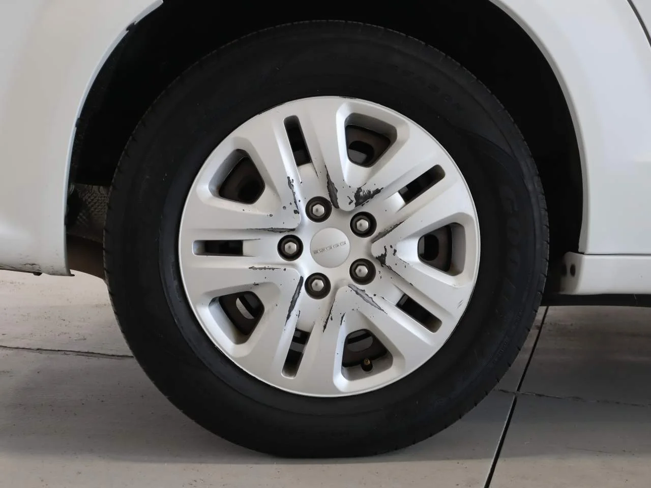 Used 2019 White Knuckle Clear Coat Dodge SE image 9
