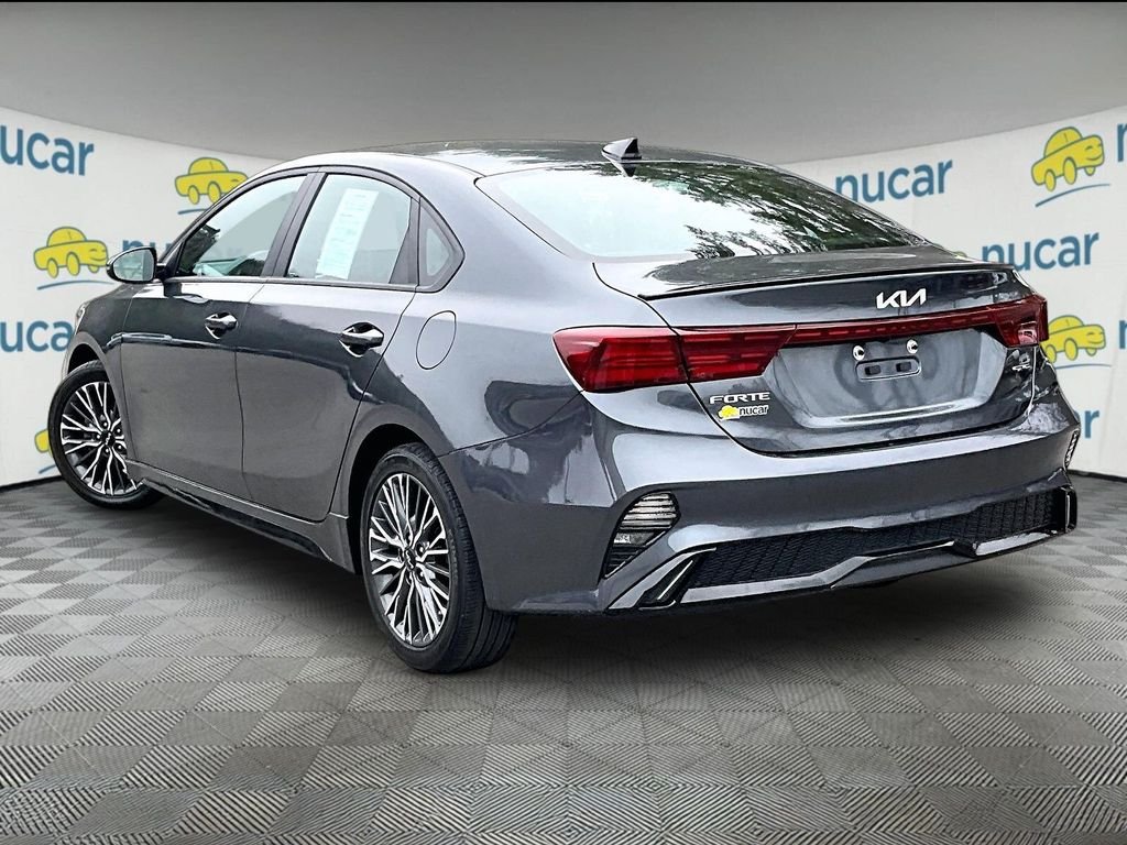 Used 2023 Gravity Gray Kia GT-Line image 4