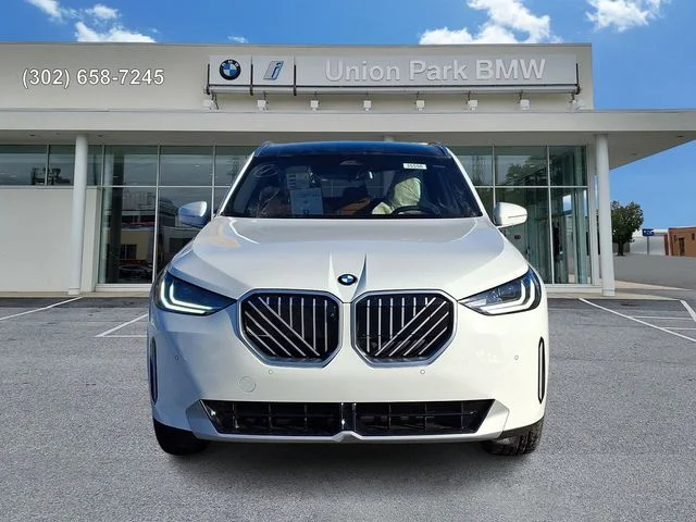 New 2026 Alpine White BMW 30 xDrive image 2