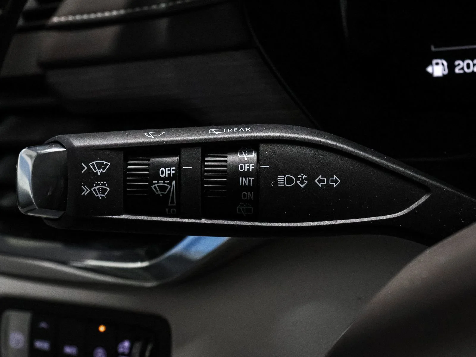 2026 GMC Acadia Denali - Photo 39