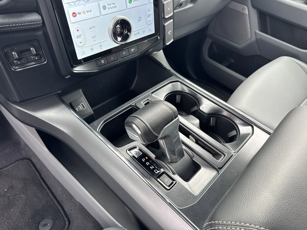 New 2025 Black Ford Flash image 31