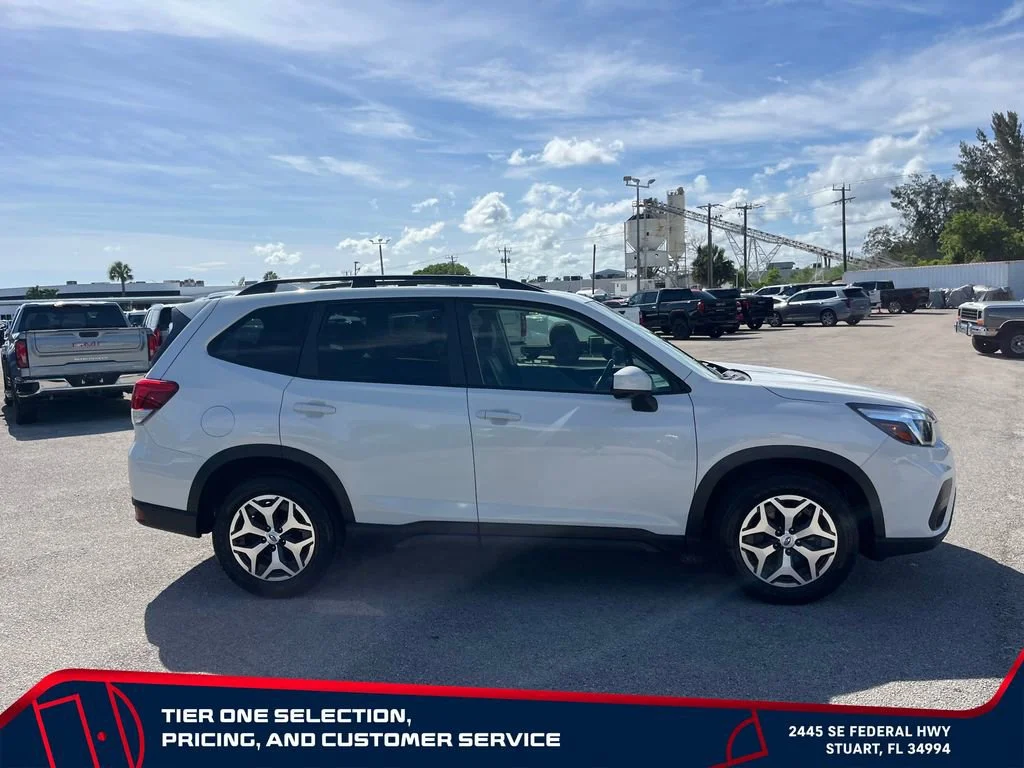 Used 2020 White Subaru Premium image 8