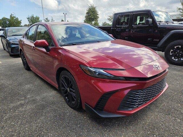 Used 2025 Supersonic Red Toyota SE image 3