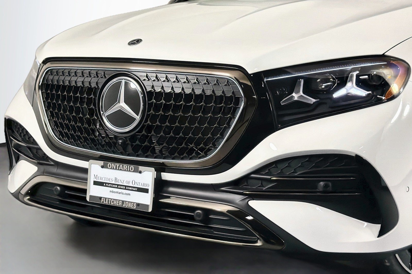 New 2027 Polar White Mercedes-Benz GLE 350 4MATIC® SUV image 12
