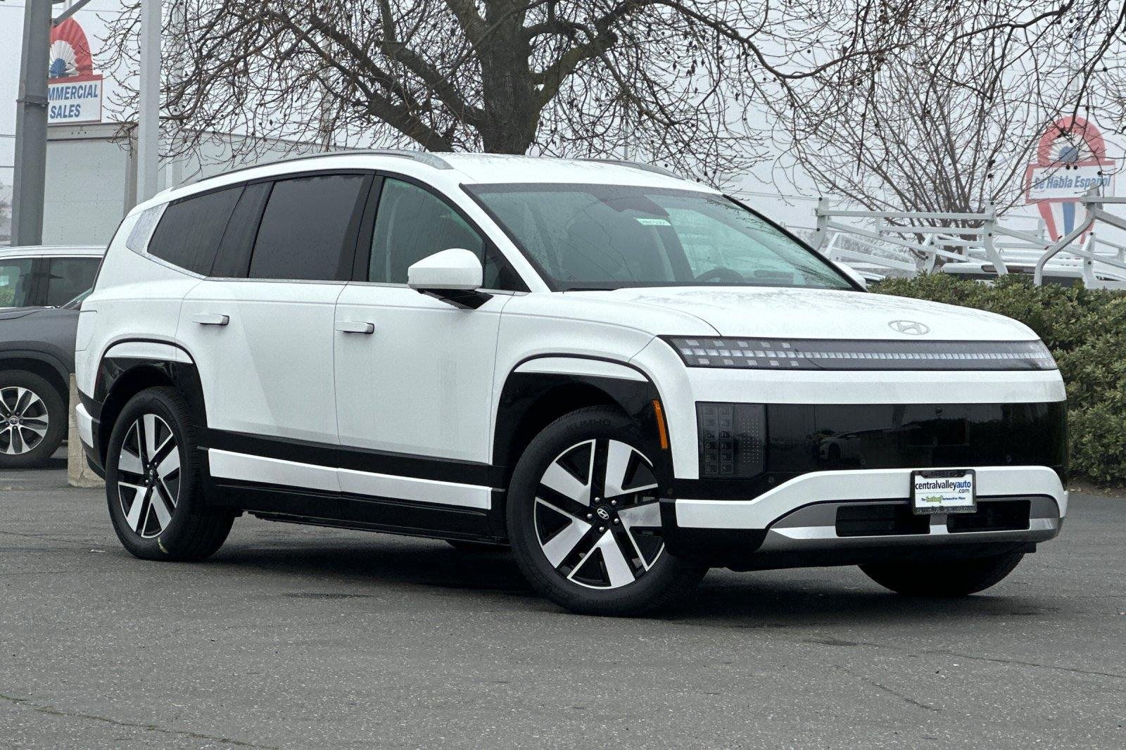 New 2026 Snow White Pearl Hyundai SEL image 31