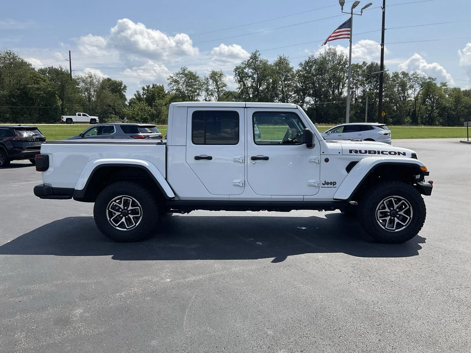 Used 2025 Bright White Clearcoat Jeep Rubicon image 5