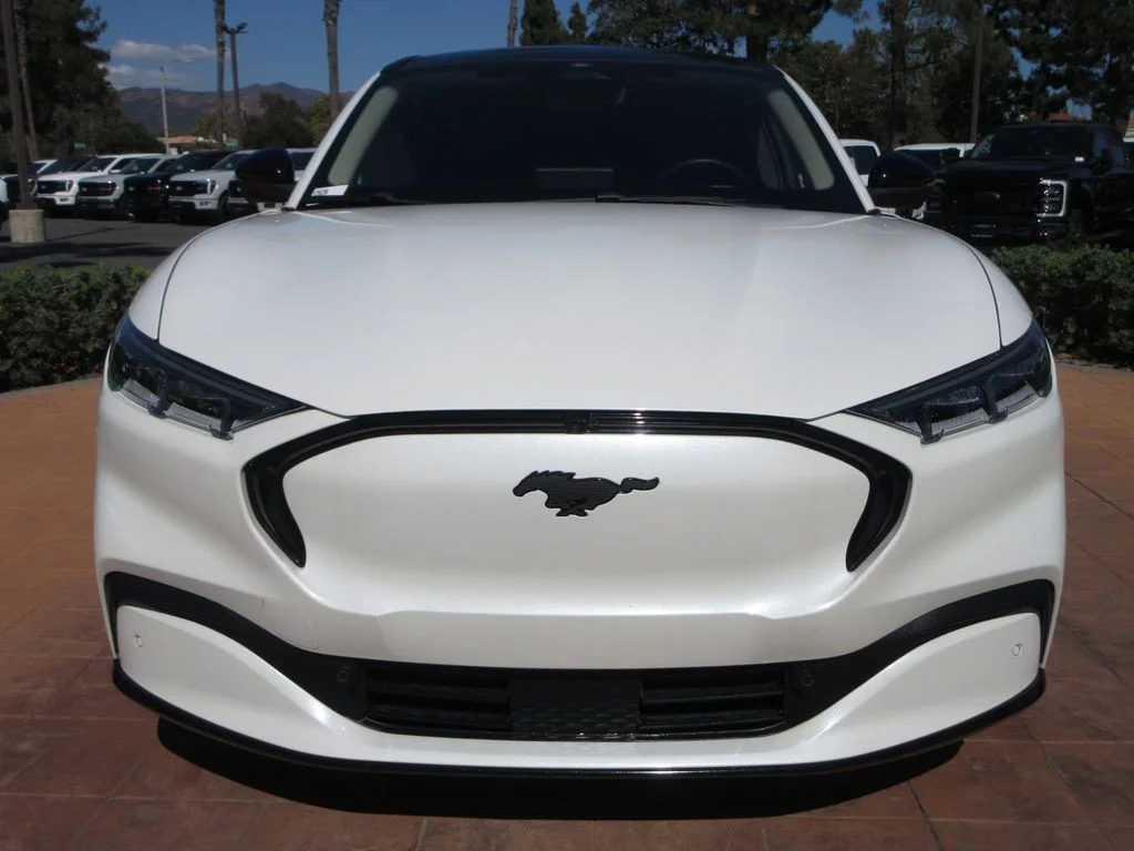 Certified Used 2023 White Metallic Ford Premium image 8