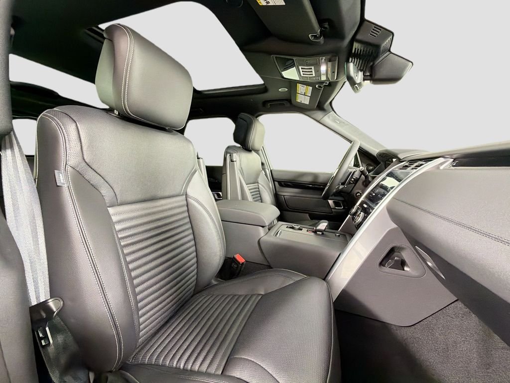 New 2026 Fuji White Land Rover S image 30