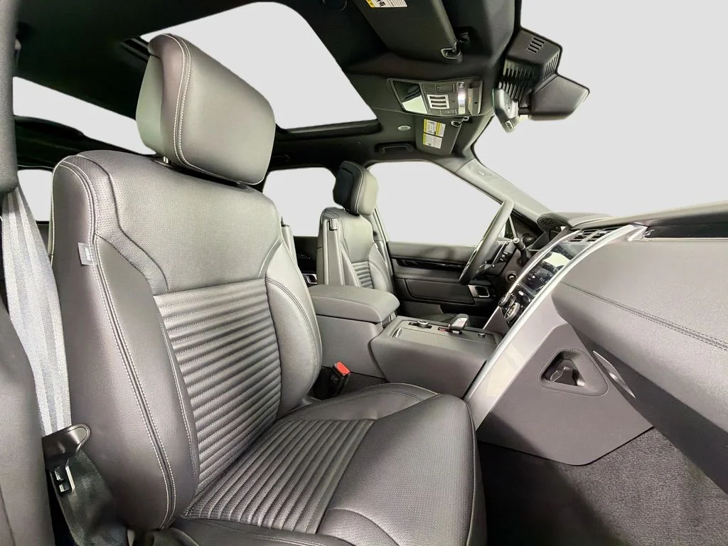 New 2026 Fuji White Land Rover S image 30