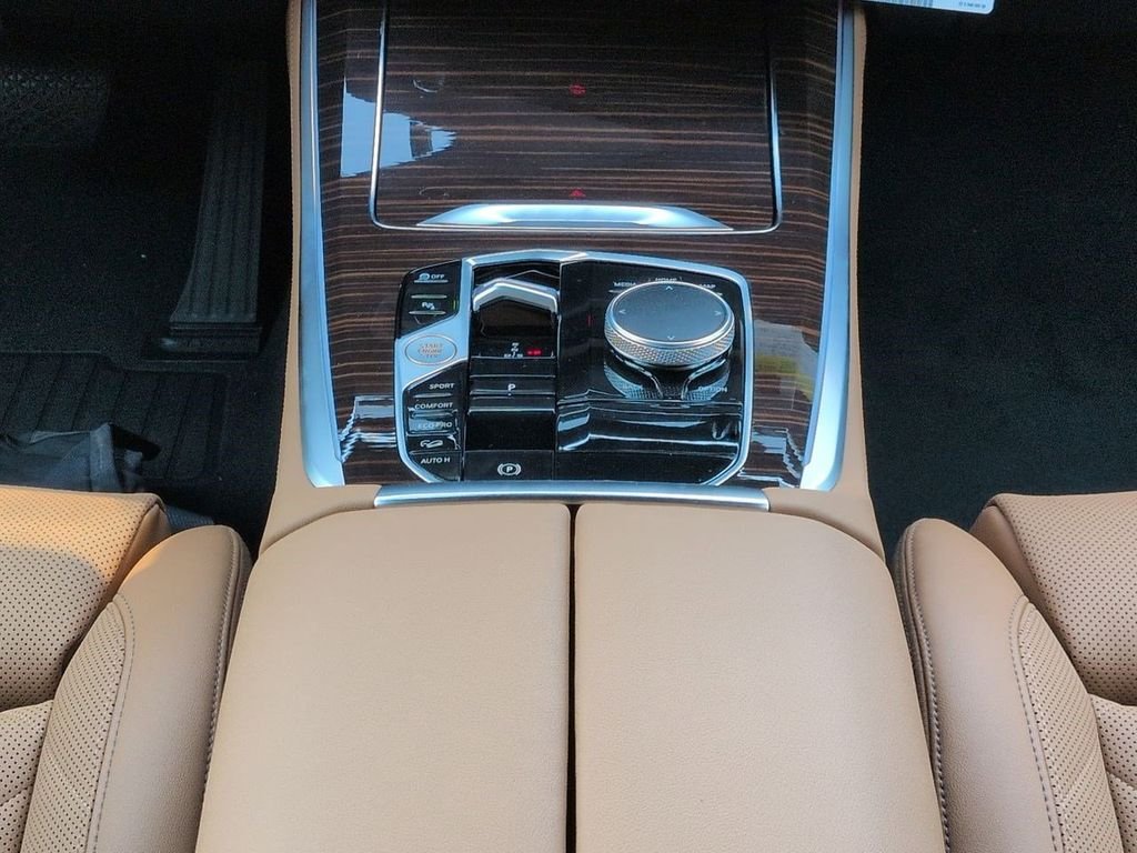New 2026 Alpine White BMW xDrive40i image 19