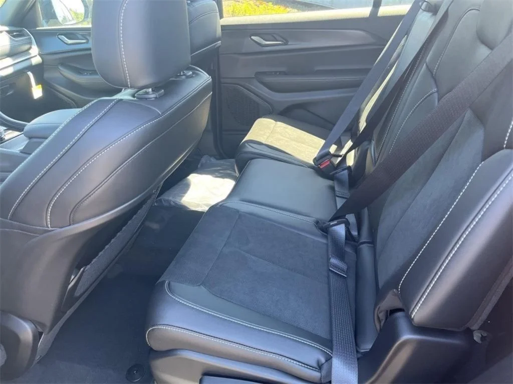 2025 Jeep Grand Cherokee L Altitude - Photo 22