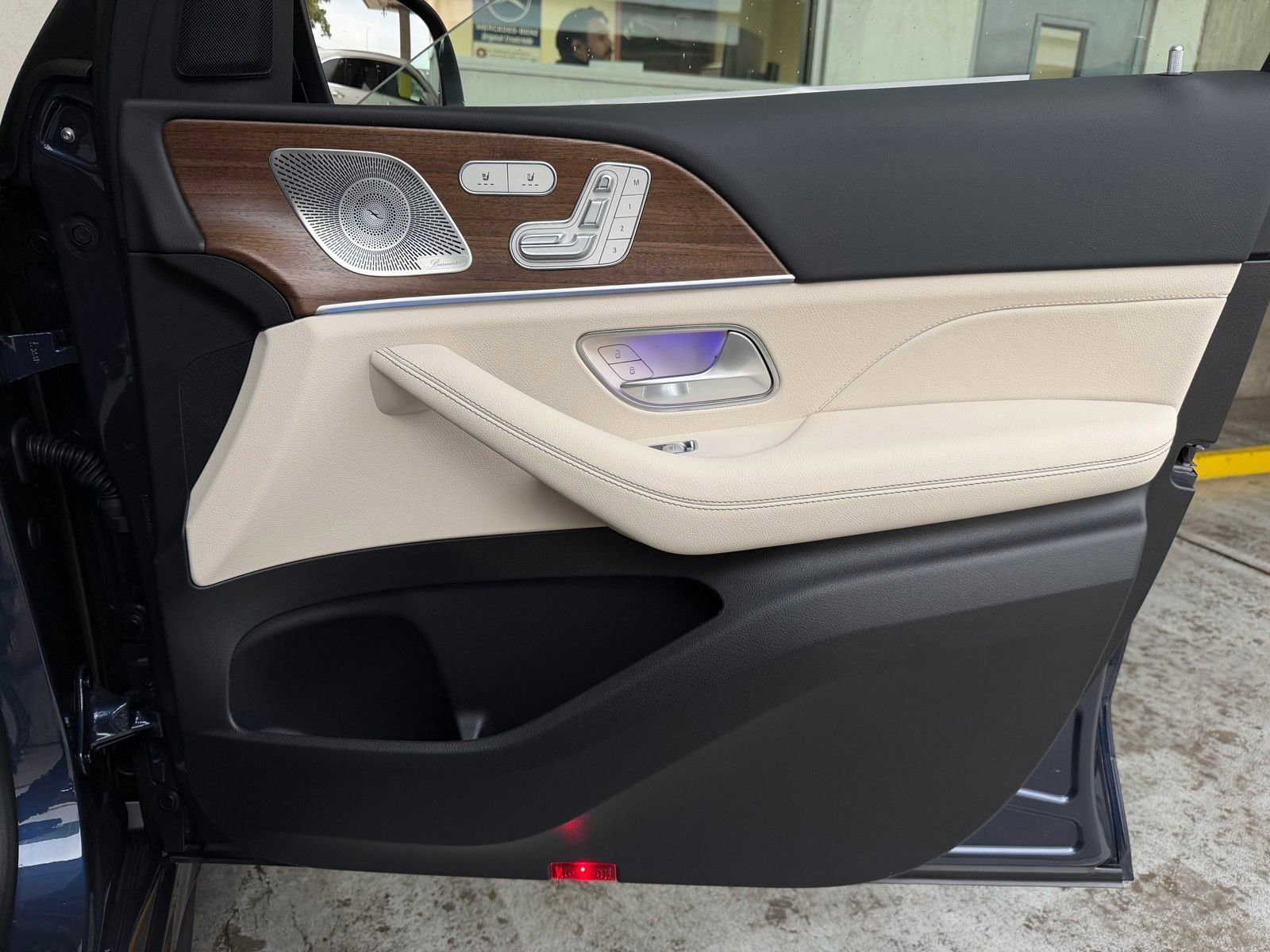 New 2026 Twilight Blue Metallic Mercedes-Benz GLE 450 image 43