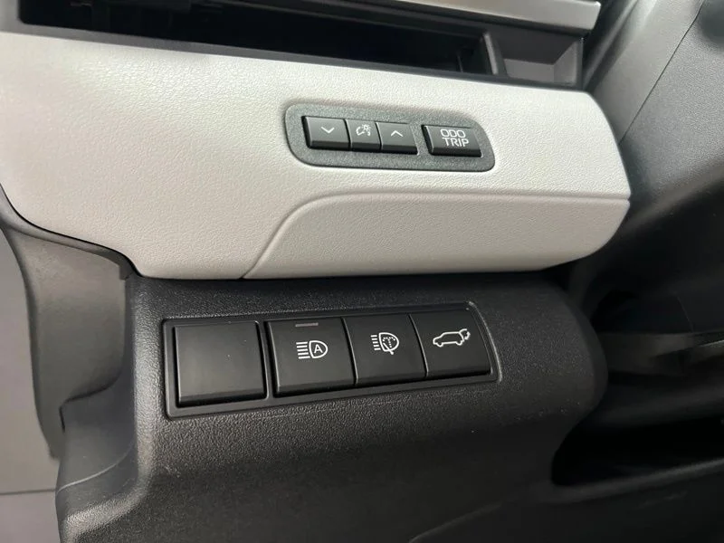 New 2026 HARBOR MIST GRAY PEARL Subaru Premium image 24